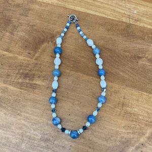 20” polished and cultured pearl necklace in blue and white